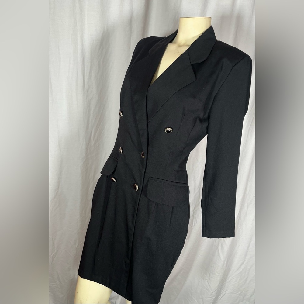 Victoria Ashley size 5 Blazer Dress with white pin striping on back